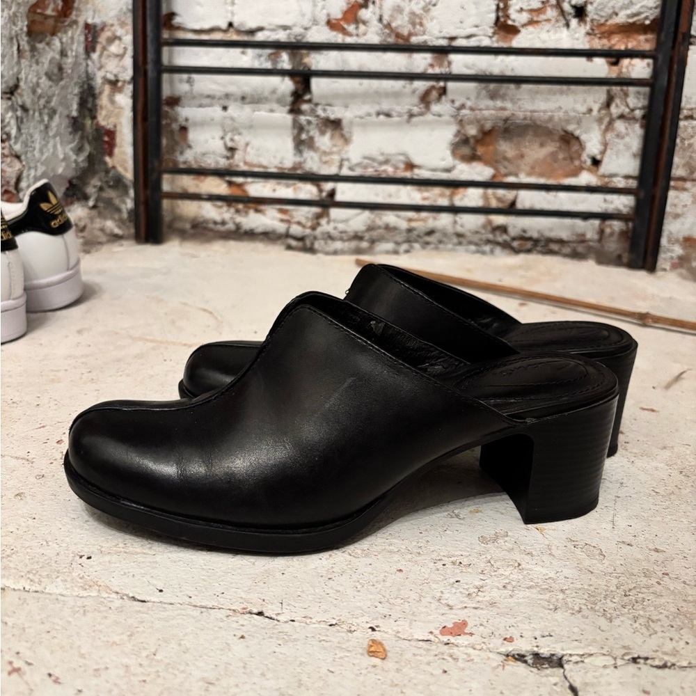 Clark’s Clogs 5.5